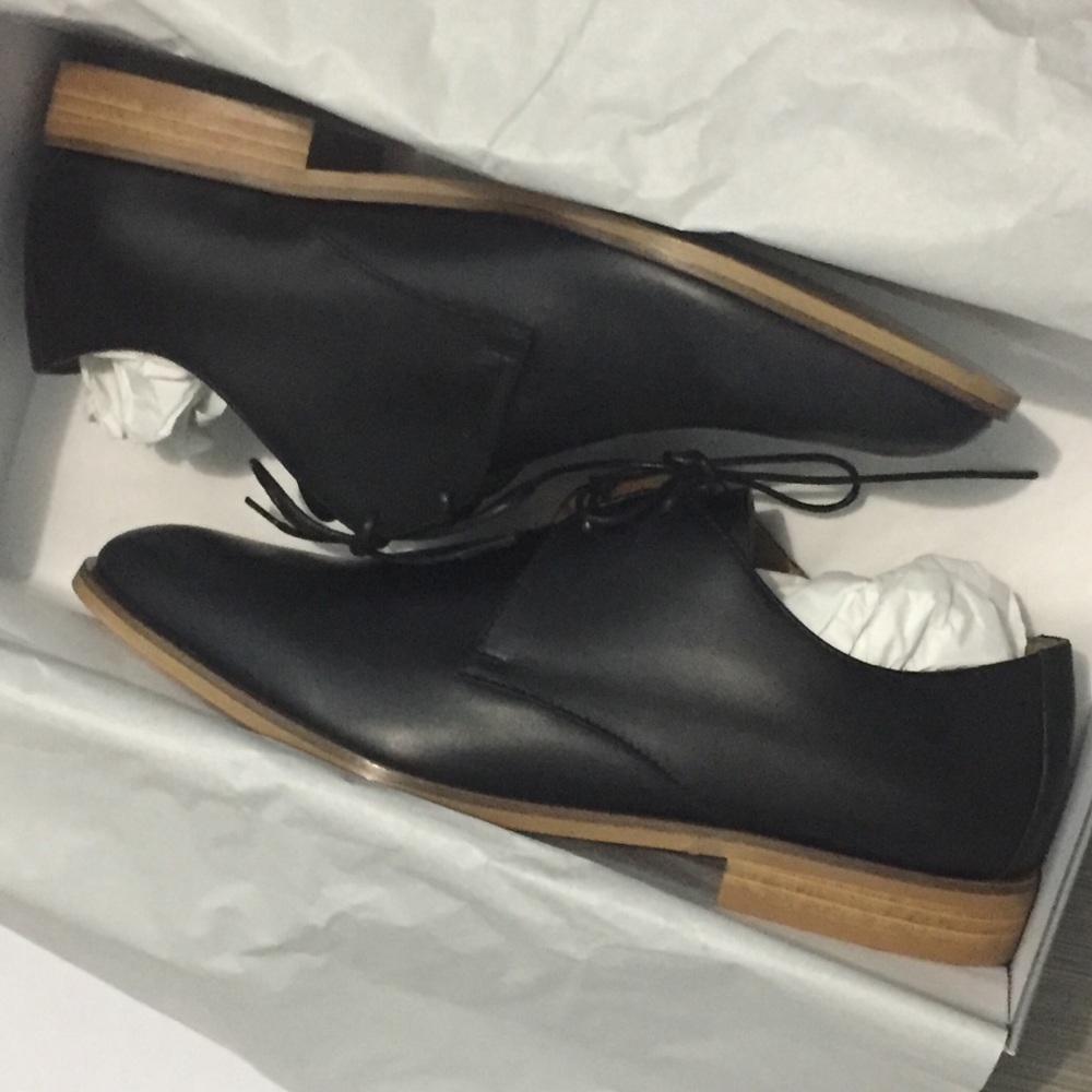 Everlane Modern Oxford - Black